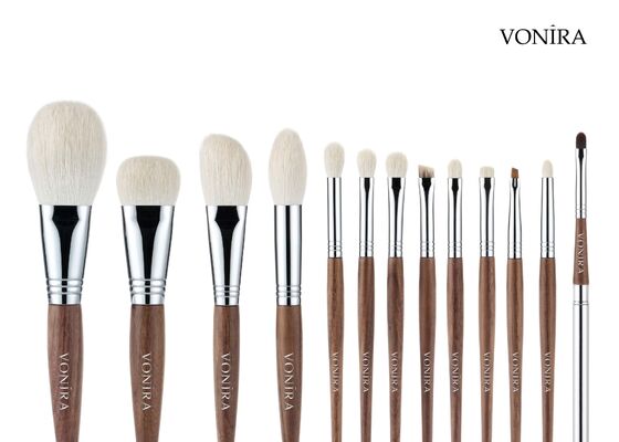 Vonira Custom Wholesale Natural White Goat Hair Brown Ebony Handle Face Makeup Highlighter Brush رنگ سفید گوسفندی قهوه ای ابونی دستگیره آرایش صورت برش رنگ آمیزی